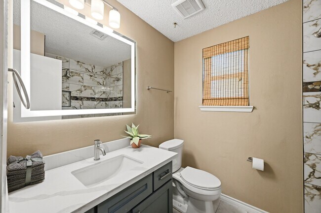Building Photo - 17511 Favor Bend Ct