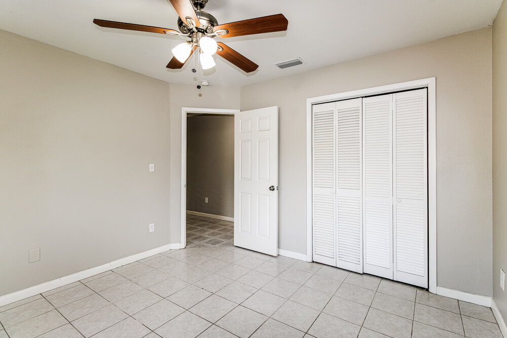 Building Photo - 15640 Little Ranch Rd