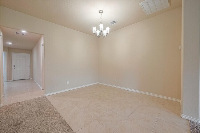 Building Photo - 18118 Trace Pointe Ln