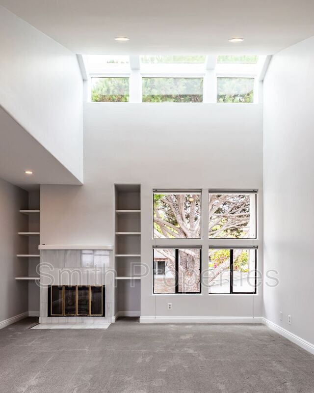Building Photo - 604 N Irena Ave