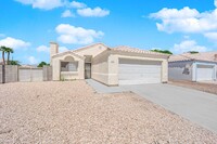 Building Photo - 3 bedroom, 2 bathroom single family home o...
