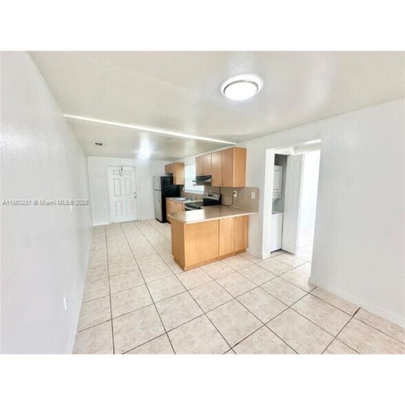 Building Photo - 7156 NW 15th Ct