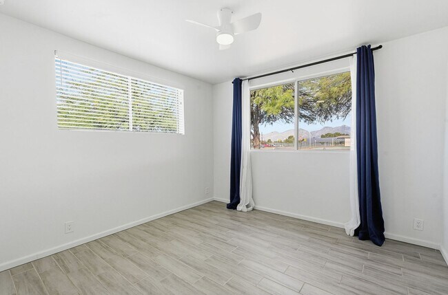 Building Photo - Pending/ Rented - Spacious 3-Bed, 2-Bath East Tucson Home with Large Yard & Open Layout