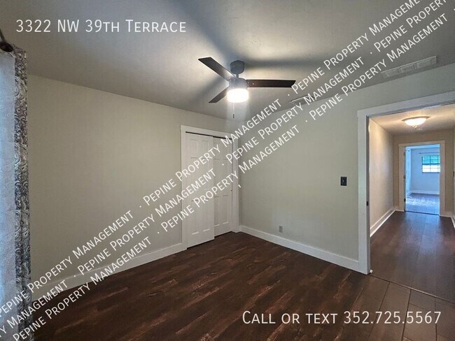 Building Photo - 3322 NW 39th Ter