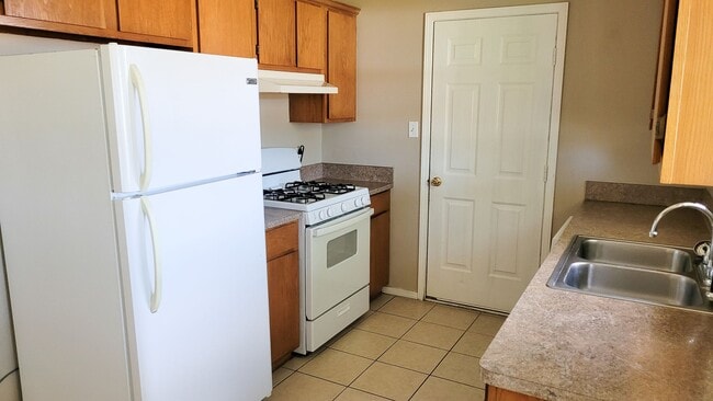 Building Photo - 1805 Cherrybark Bend