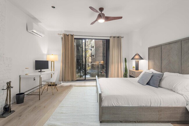 Building Photo - 354 Bowery-SI ID1034997P
