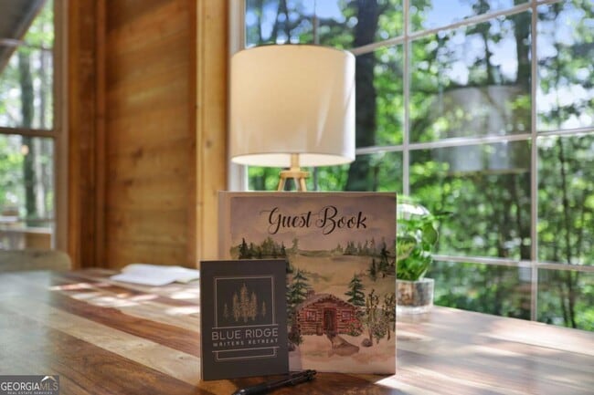 Building Photo - 166 Nantahala Pass Rd