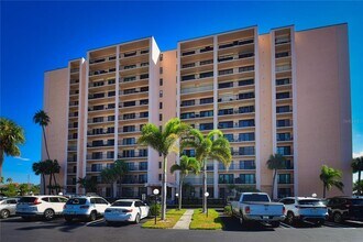 Building Photo - 51 Island Way