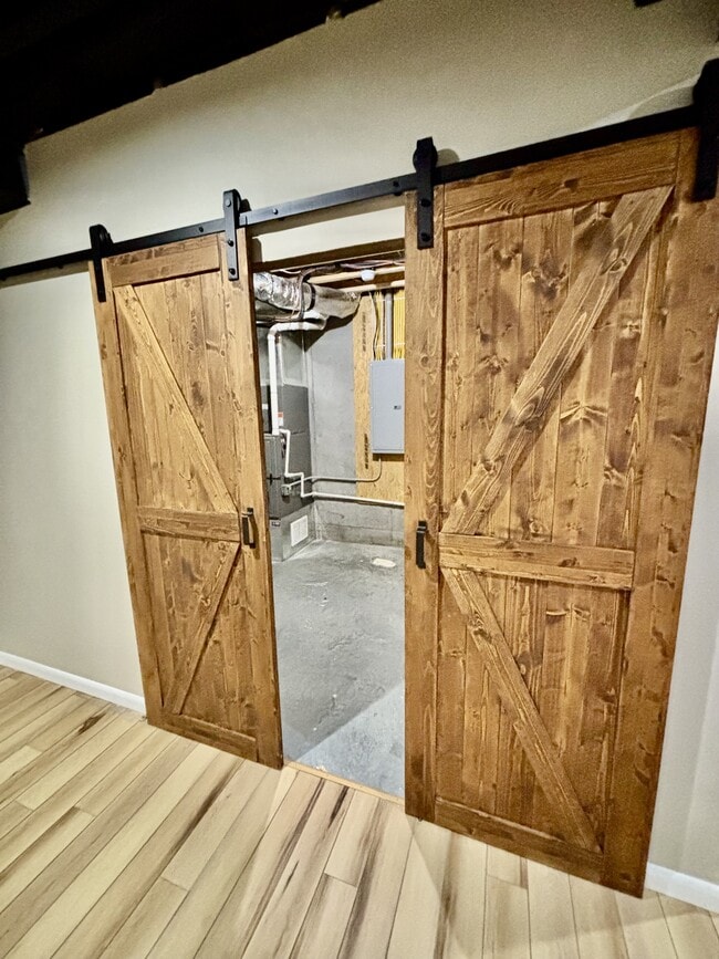 Building Photo - 104 Ida Marie Dr