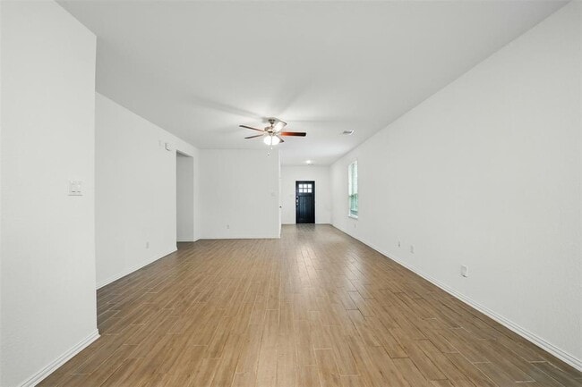 Building Photo - 31335 Horseshoe Meadow Bend Ln