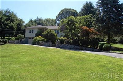 Primary Photo - 1174 Hunterbrook Rd