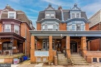 Building Photo - 922 S 49th St
