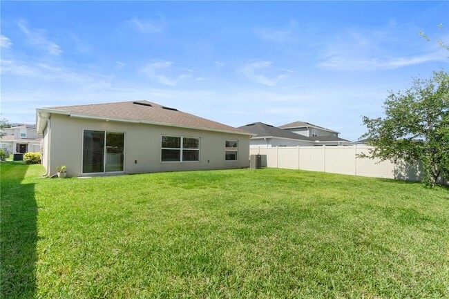 Building Photo - 2871 Parkfield Rd