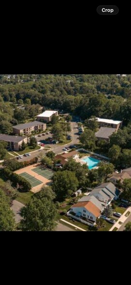 Building Photo - 81 Oakridge Dr