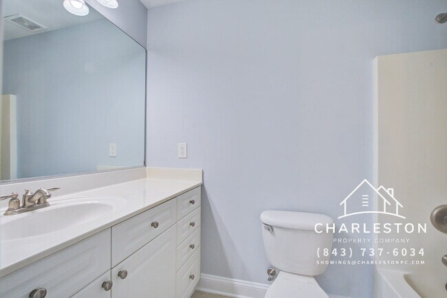 Building Photo - 4902 Lake Palmetto Ln