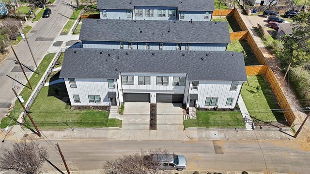 Building Photo - 302 E 7th St