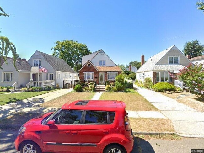 Primary Photo - 82-22 265th St