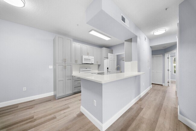 Building Photo - 11511 Villa Grand