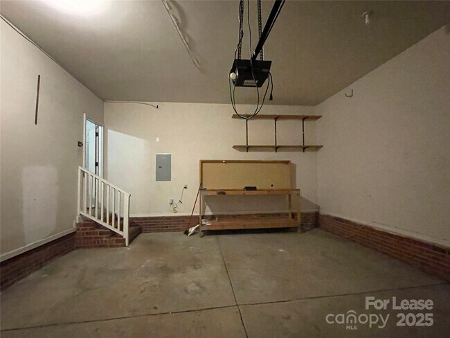 Building Photo - 2617 Greyabby Ct