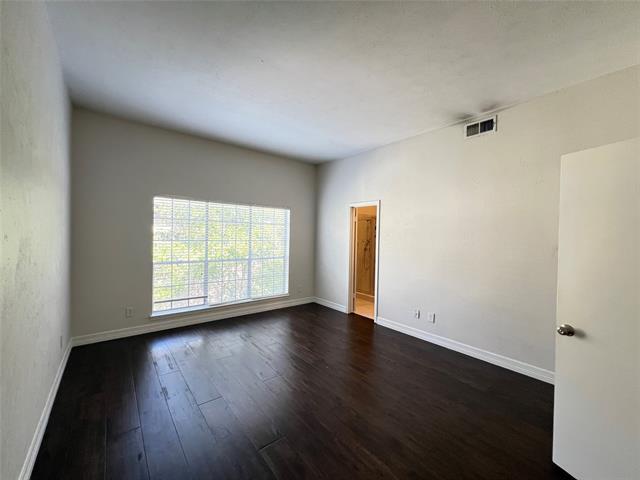 Building Photo - 10432 High Hollows Dr