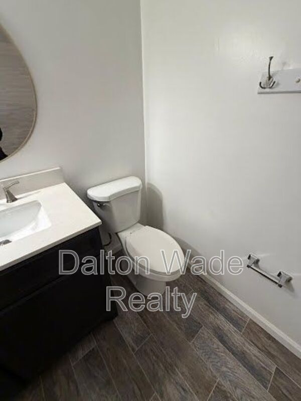 Building Photo - 1517 Chateaux De Ville Ct