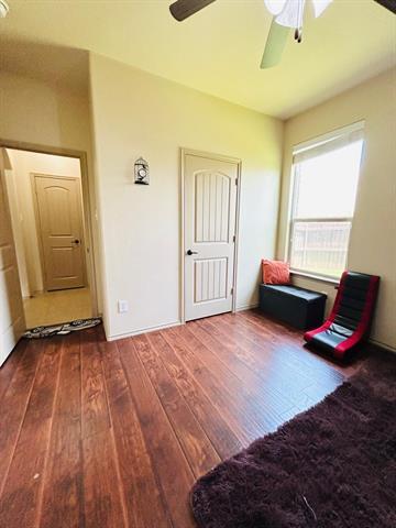 Building Photo - 1205 Red Dr