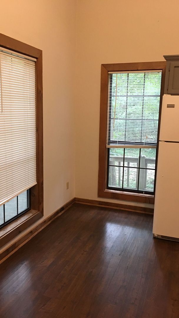 Building Photo - Hwy 334