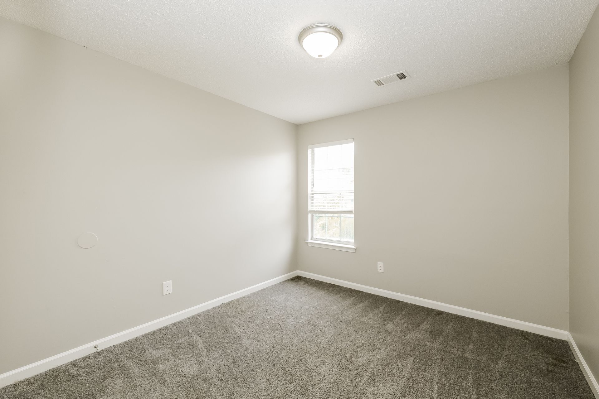 Building Photo - 1241 Trotters Stop Cove