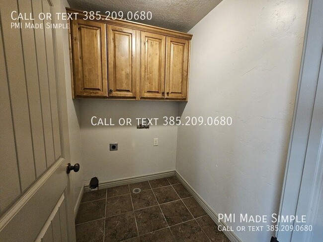 Building Photo - 10439 Sage Vista Way