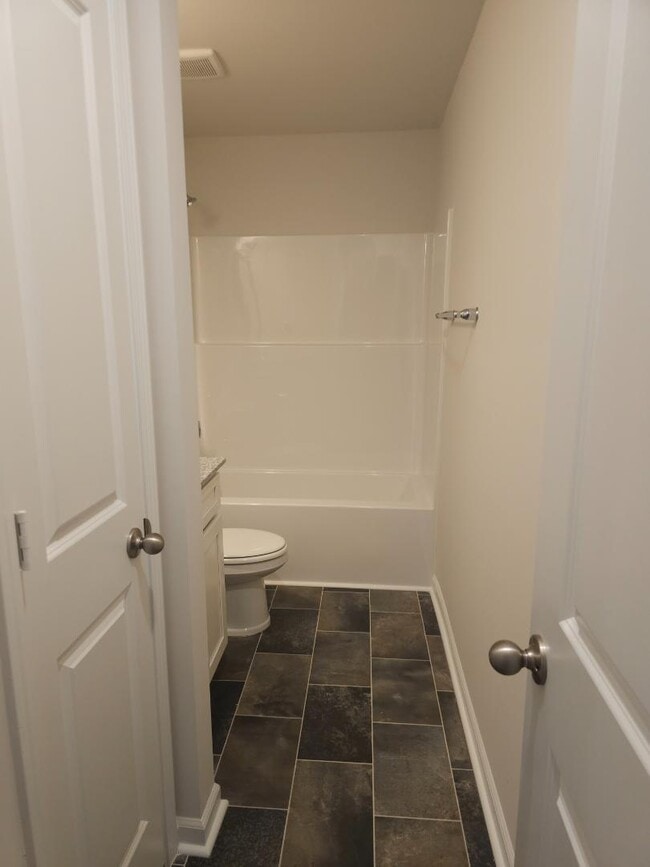 Building Photo - 102 Lowland Dr