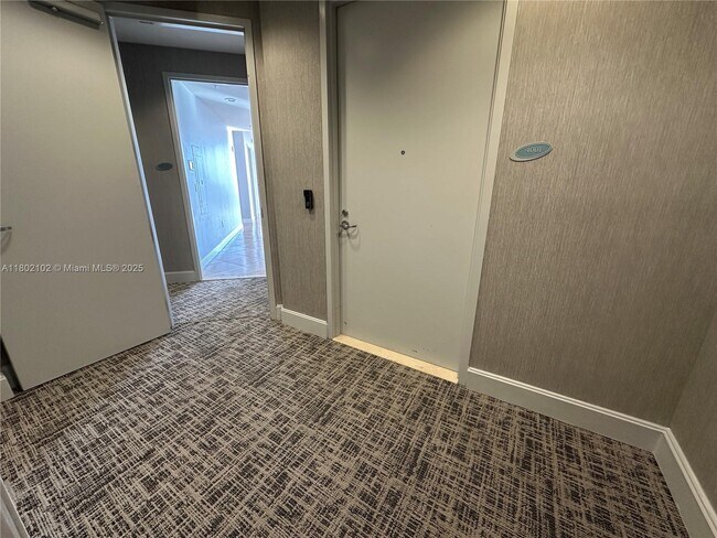 Building Photo - 18201 Collins Ave