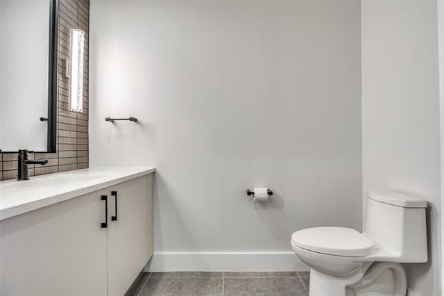 Building Photo - 8119 Douglas Ave