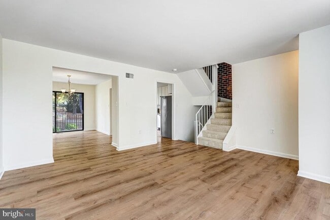 Building Photo - 4923 Casimir St