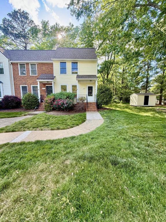 Building Photo - 2504 Thicket Greene Ct