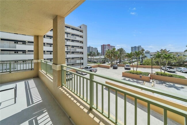 Building Photo - 2080 S Ocean Dr
