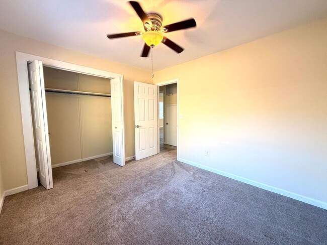 Building Photo - 639-B Windermere Blvd.