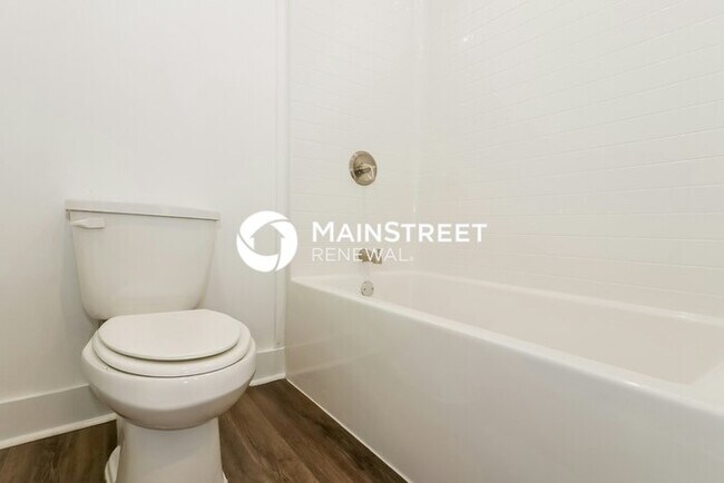 Building Photo - 3 Bedroom Pet-Friendly Home in Houston, TX with Main Street Renewal