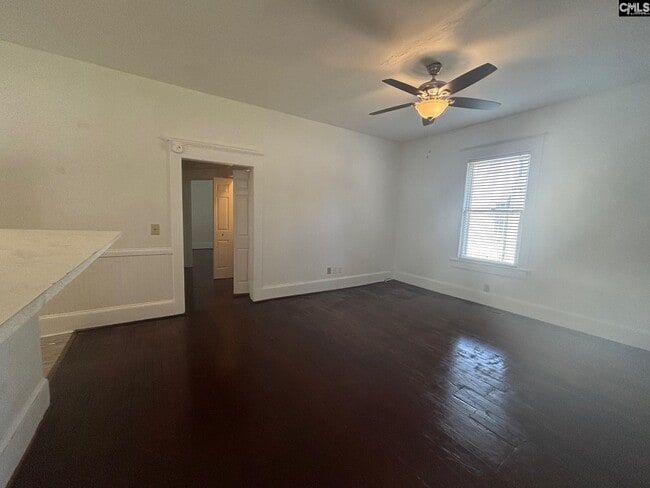 Building Photo - 3121 Rosewood Dr