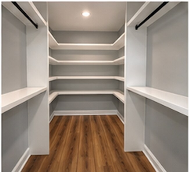 Building Photo - 246 Lynhaven Dr
