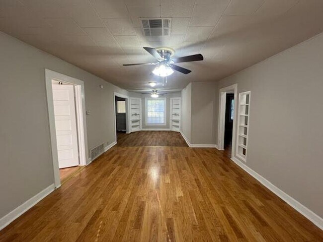 Building Photo - 3717 N 26th St