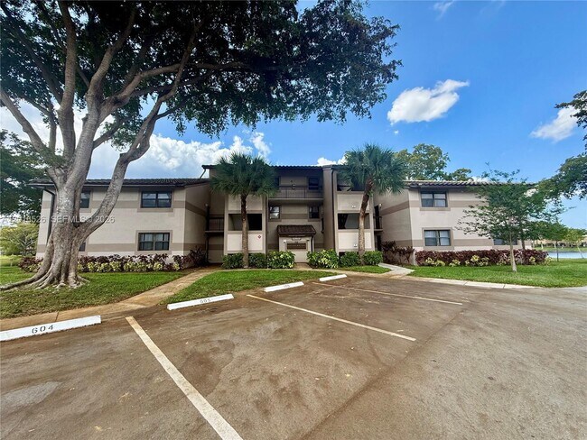 Building Photo - 9827 Nob Hill Ct