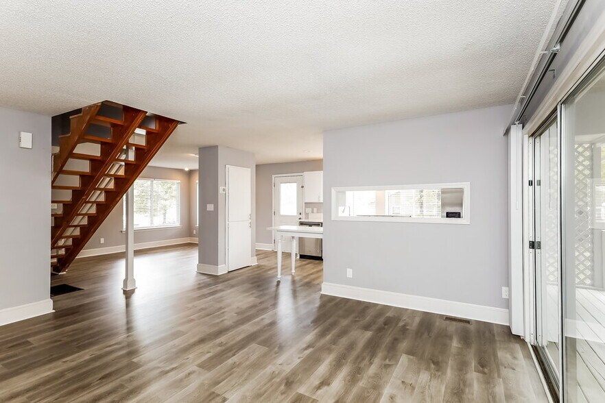 Building Photo - 304 S Westover Dr