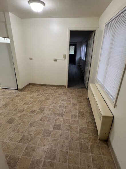 Building Photo - 1013 Dryden Rd