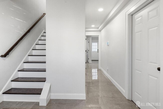 Building Photo - 22 Arcadia Pl