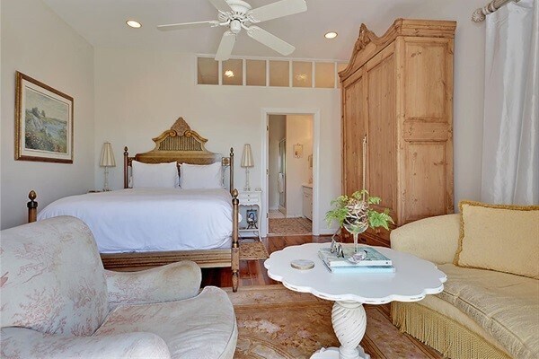 Master Bedroom with Balcony, Bathroom and Walk In Closet - 12 Seahorse Ct