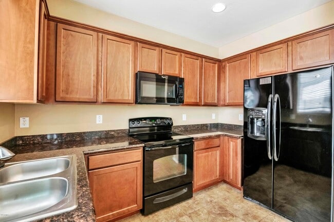 Building Photo - 4058 E Carla Vista Dr