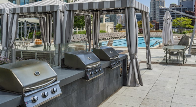 Building Photo - 550 W Kinzie St