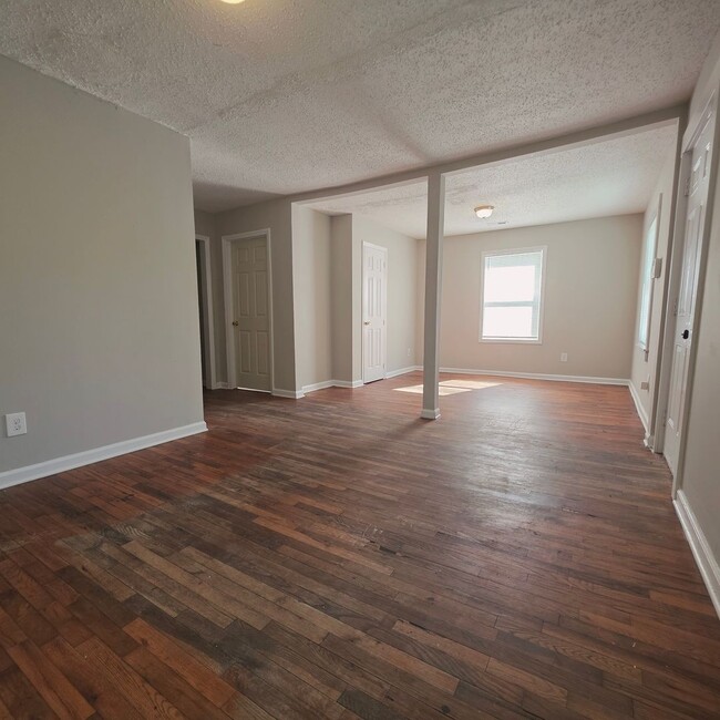 Building Photo - Cozy Home 4 Bed in Druid Hills