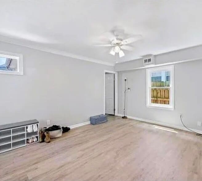 Building Photo - 890 A Ave