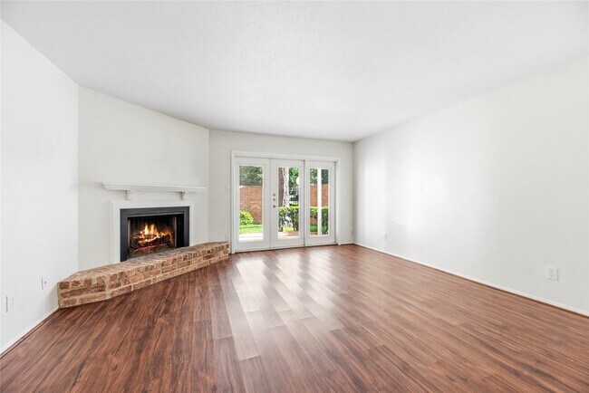 Building Photo - 14515 Wunderlich Dr